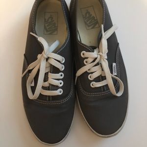 Vans Women’s Authentic Lo Pro